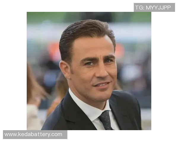 揭秘足球明星意大利炮手的真实身份与传奇故事